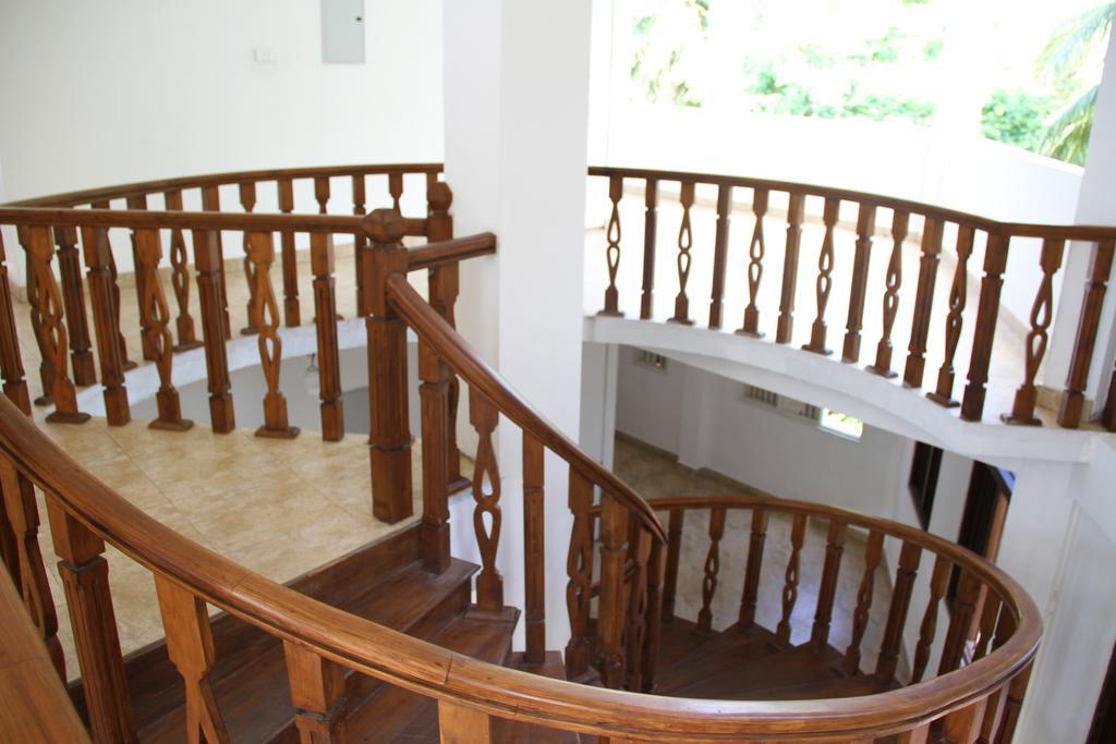 Hotel Neptune Bay Unawatuna Beach ภายนอก รูปภาพ